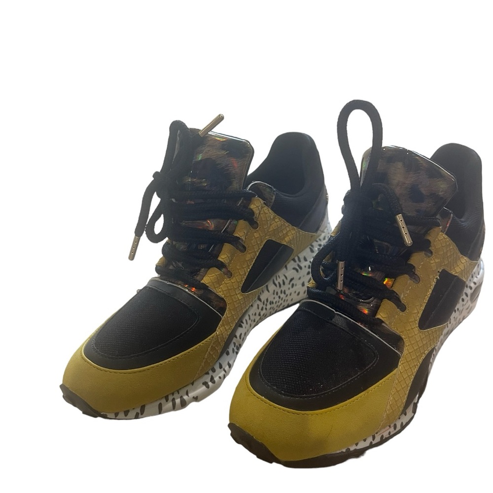 Steve Madden Cliff Sneakers Leopard/Mustard/Black/Gold, Women’s size 9